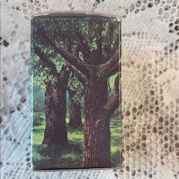 Vintage Avon Homestead Decanter - Picture 9 of 9